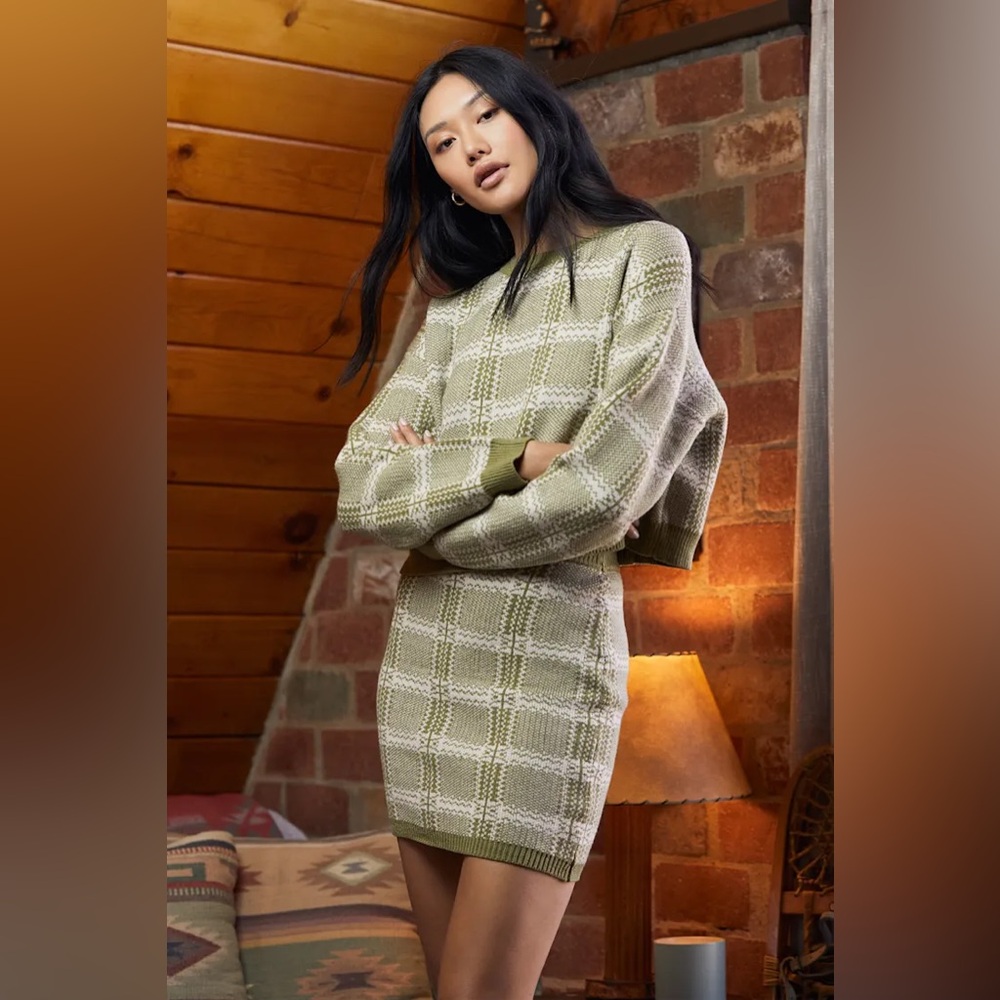 NWT!! Xs Best Match Green Plaid Two-Piece Long Sleeve Sweater Dress LULUS